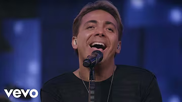 Cristian Castro performing on tour